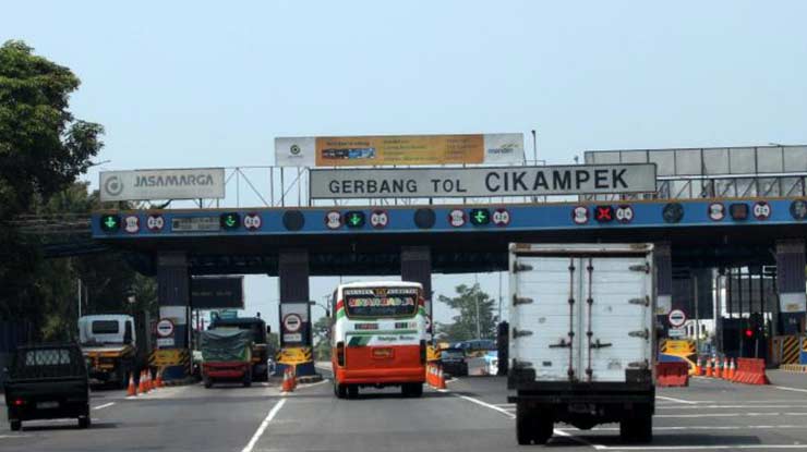 Gerbang Tol Jakarta Semarang