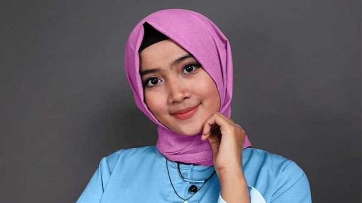 Baju Biru Langit Jilbab Ungu Muda