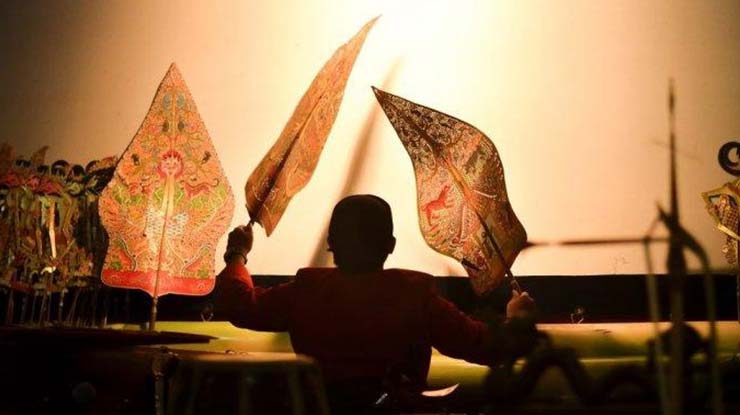 Kesenian Wayang Kulit di Indonesia