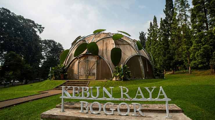 Sekilas Tentang Kebun Raya Bogor