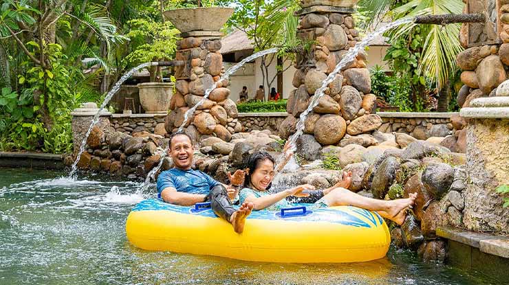 Wahana di Waterboom Lippo Cikarang